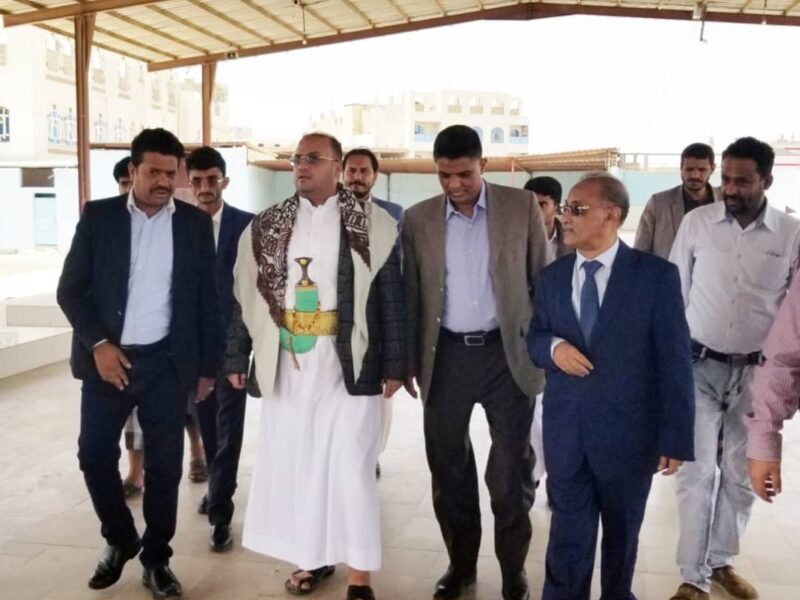 نائب رئيس الوزراء ووزير الثروة السمكية يتفقدان الترتيبات النهائية في سوق أسماك العاصمة المركزي بمنطقة الجرداء