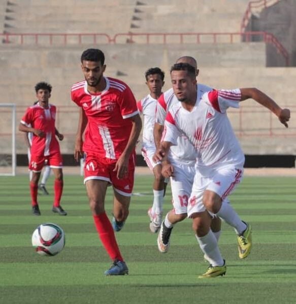 في افتتاح مباريات الدوري اليمني : تعادل شعب حضرموت واتحاد إب سلبياً ..وغداً وحدة صنعاء يواجه التلال