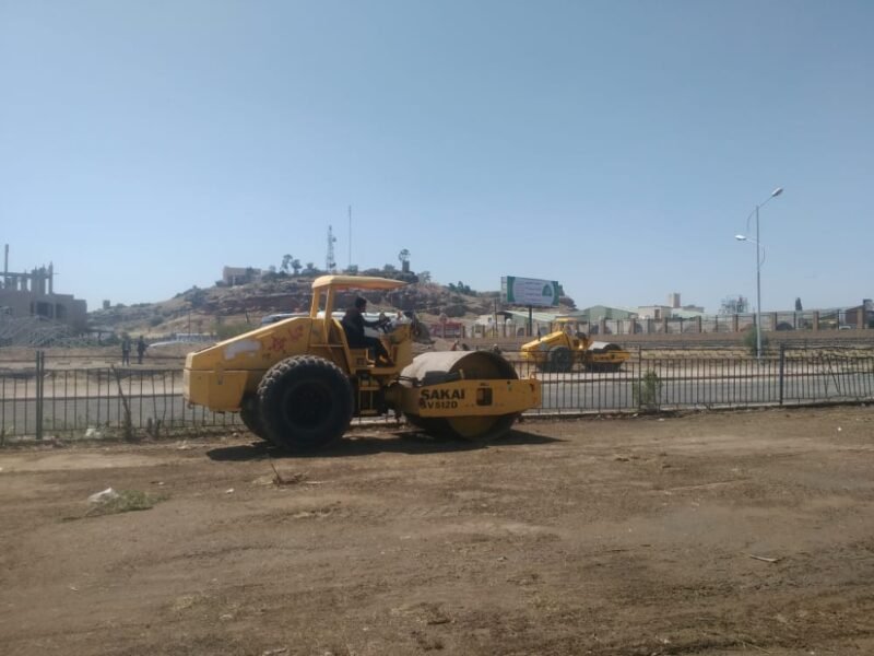 مدير عام الإدارة العامة للإنشاءات بوزارة المواصلات : تم ربط ساحة الاحتفال بملعب الثورة بكابل الألياف الضوئية