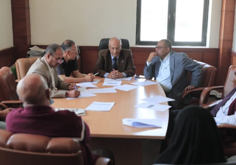 وزارة الصناعة تناقش مشروع قانون تنظيم التجارة الإلكترونية