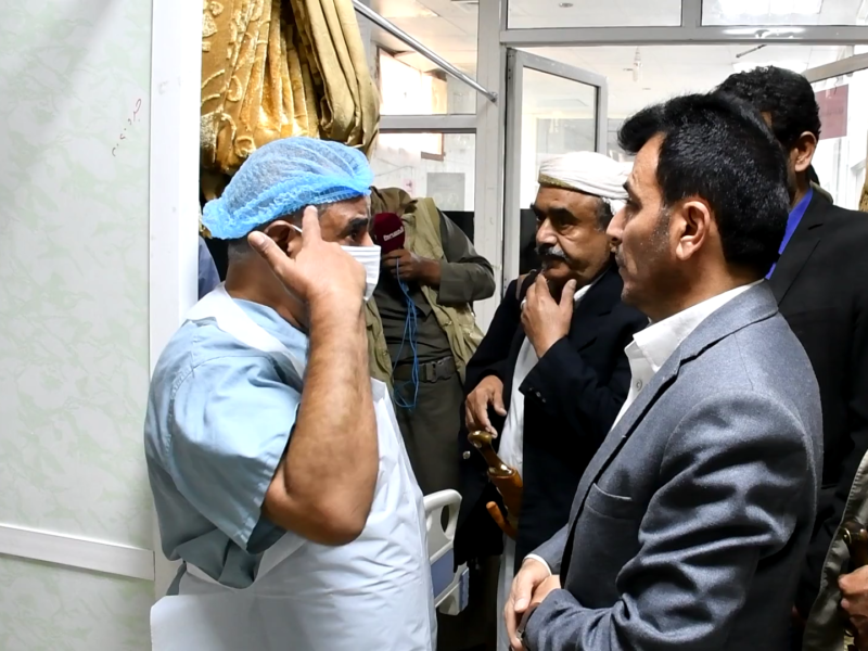 وزير الصحة ومحافظ شبوة يطلعان على أوضاع الخدمات الصحية في مستشفى بيحان العام ويؤكدان استمرار الخدمات لأبناء المديريات المحررة