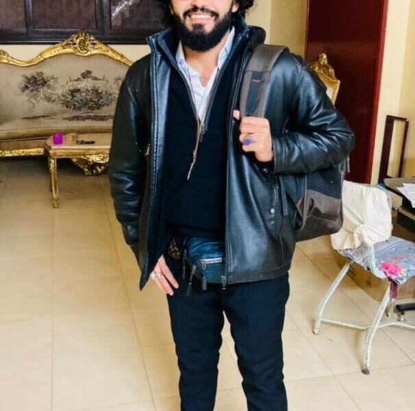 أسرة المهندس واليوتيوبر اليمني الشهير عبدالمجيد الاشموري توضح اسباب سفره والظروف الحقيقية لوفاته على حدود بيلاروسيا