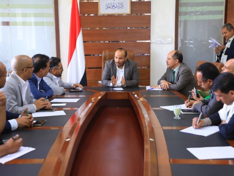 اجتماع بوزارة الصناعة يقر بدء مصانع الالبان بإشهار الأسعار على منتجاتها