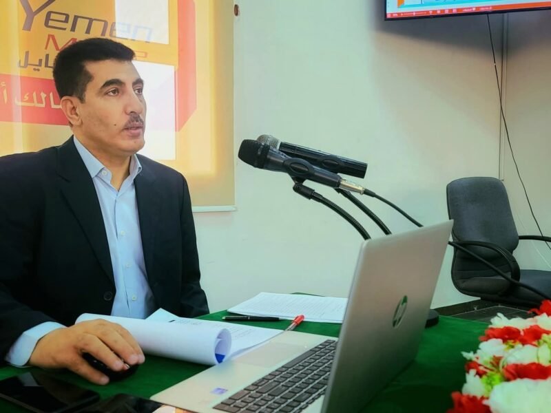 مركز إدارة الأعمال بجامعة صنعاء يناقش خطة أطروحة رسالة الدكتوراه للباحث عادل يحيى الحبابي