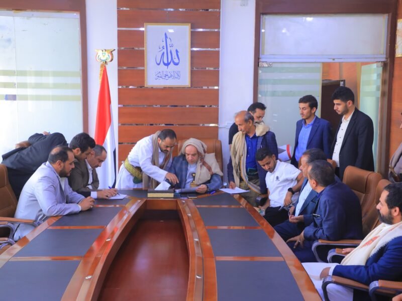 وزير الاقتصاد يلتقي المواطنين والقطاع الخاص في اليوم المفتوح