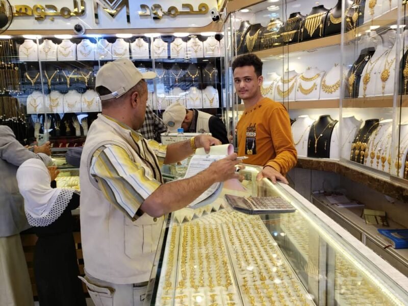 هيئة المواصفات بذمار تنفذ المرحلة الثانية من النزول الميداني إلى محلات الذهب في محافظة البيضاء