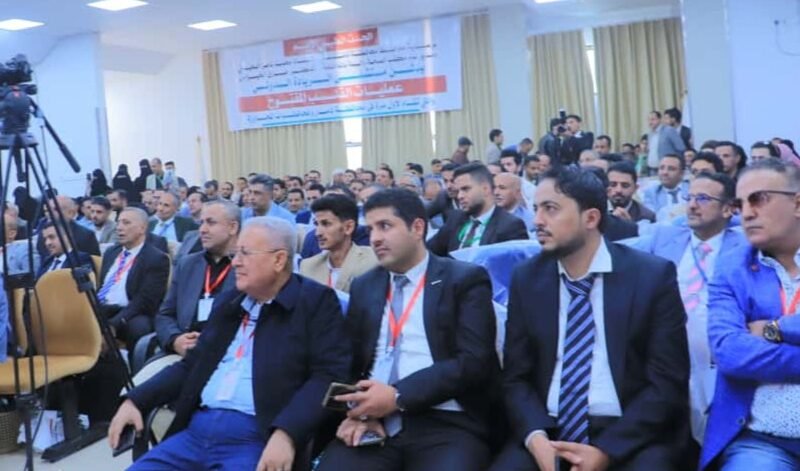 اختتام أعمال المؤتمر العلمي الطبي حول جراحة التجميل والترميم والحروق في محافظة ذمار
