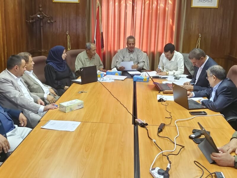 مكافحة الفساد تحيل 30 متهماً في (7) قضايا فساد إلى النيابة بحجم ضرر بلغ (188) مليوناً و (950) الف ريال