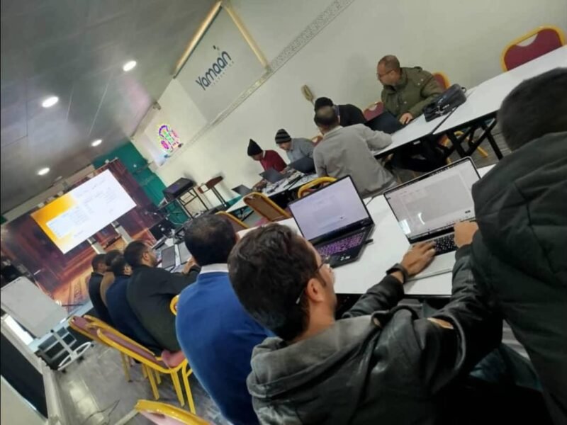 صندوق تنمية المهارات يؤهل 37 كادرا من مؤسسة يمان بالتعاون مع مركز المحيط.